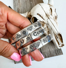 Load image into Gallery viewer, Western Stackable Stretch Bracelet - HOWDY HAT CACTUS STARS
