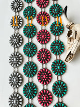 Load image into Gallery viewer, Western Concho Link Chain Belt
