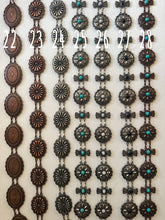 Load image into Gallery viewer, Western Concho Link Chain Belt

