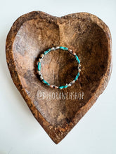 Load image into Gallery viewer, Western Boho Heart Stretch Bracelet
