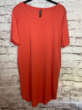 Load image into Gallery viewer, LINE DRIVE DRESS
