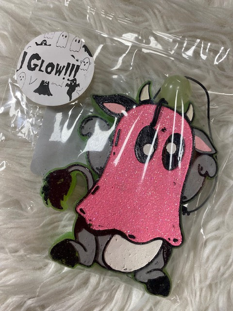 Ghost Cow Glow Freshie
