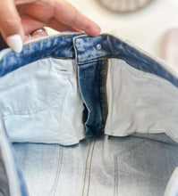 Load image into Gallery viewer, ROMI TUMMY CONTROL JEANS
