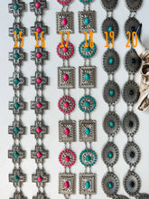 Load image into Gallery viewer, Western Concho Link Chain Belt
