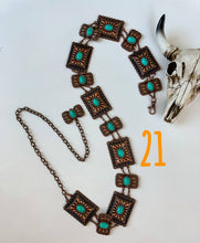 Load image into Gallery viewer, Western Concho Link Chain Belt
