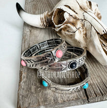 Load image into Gallery viewer, Western Arrow Stackable Stretch Bracelet 
